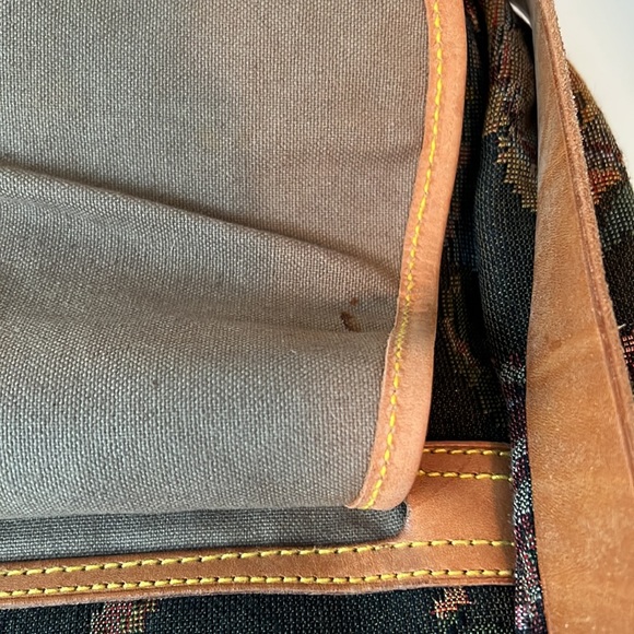 Vintage 80’s Ralph Lauren Floral Tapestry and Leather Messenger Crossbody Bag - Picture 7 of 9